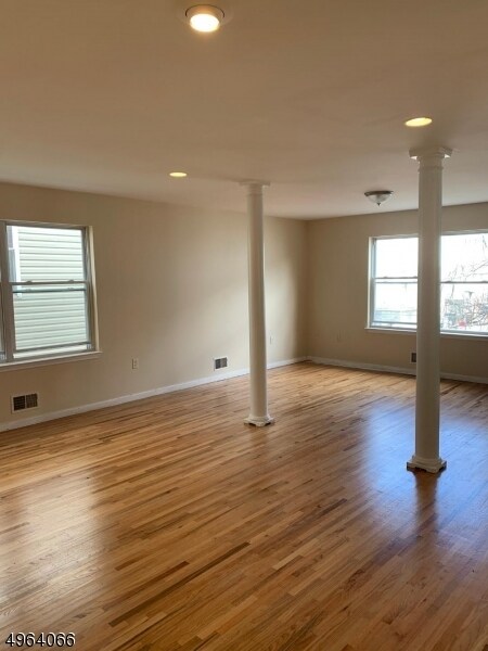 Building Photo - 339 Sussex Ave