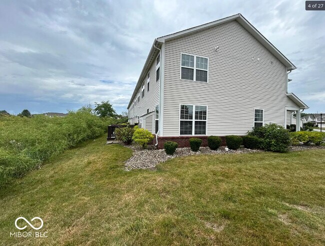 Building Photo - 9628 Rolling Plain Dr