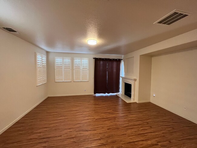 Building Photo - 2533 Ortiz Ave