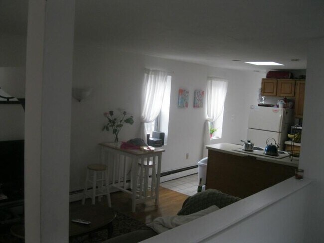 Building Photo - 24 St Cyprians Pl