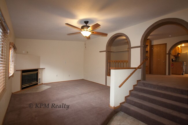 Building Photo - 3733 Grove St