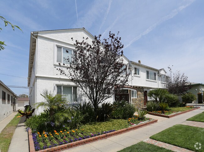 Primary Phwashington placeoto - 11355 Washington Pl