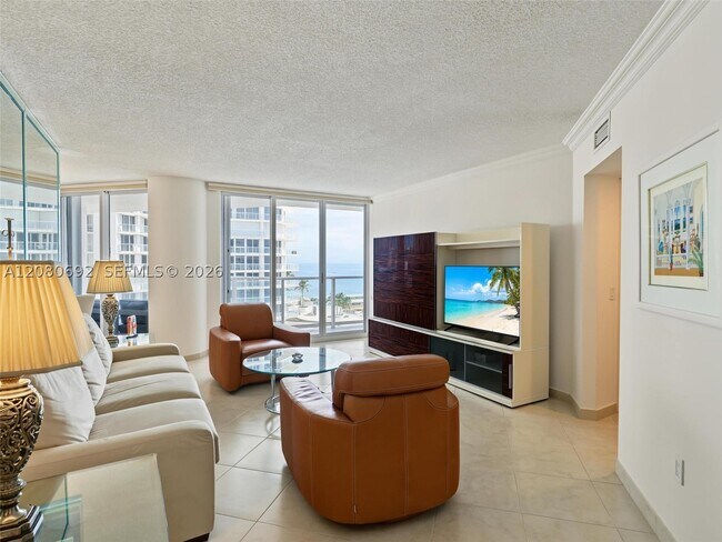 Foto del edificio - 16445 Collins Ave