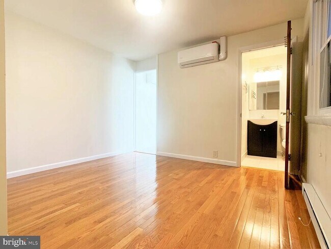 Foto del edificio - 1510 Fairmount Ave