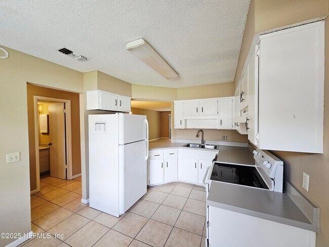 Foto del edificio - 4406 Winderbrook Ct