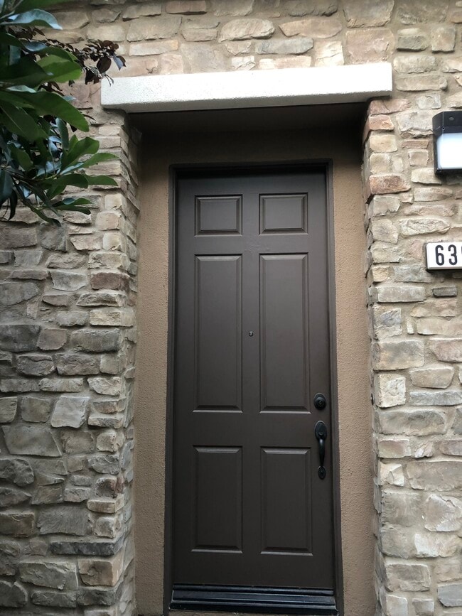 Foto del edificio - 6395 Delgado Ln