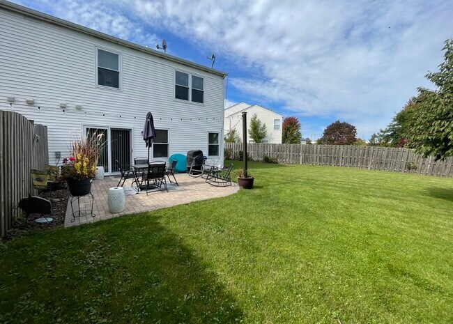 Building Photo - 420 Wedgewood Cir