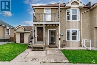 Building Photo - 128-128 Britannia Ave