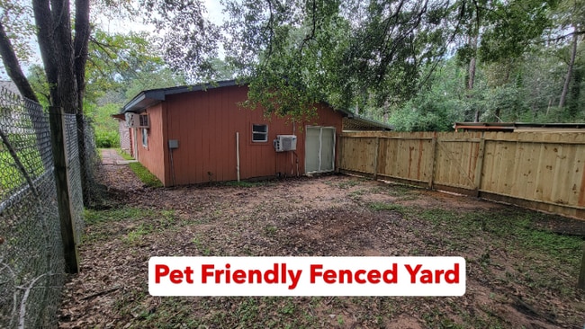 Building Photo - 2100 Hill Top Ct