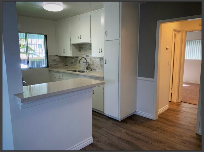 Foto del edificio - 12359 Gale Ave