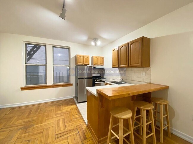 Foto del edificio - 707 W 171st St