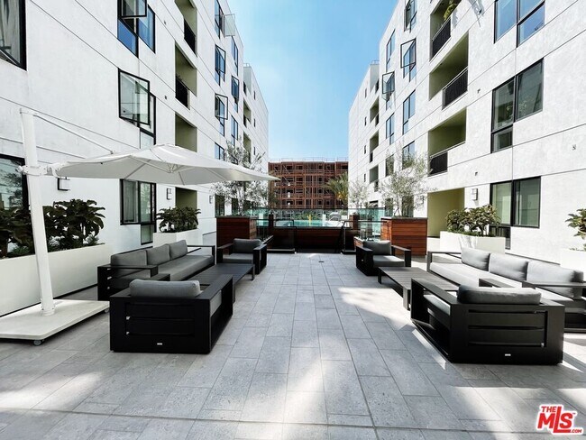 Foto del edificio - 1234 Wilshire Blvd