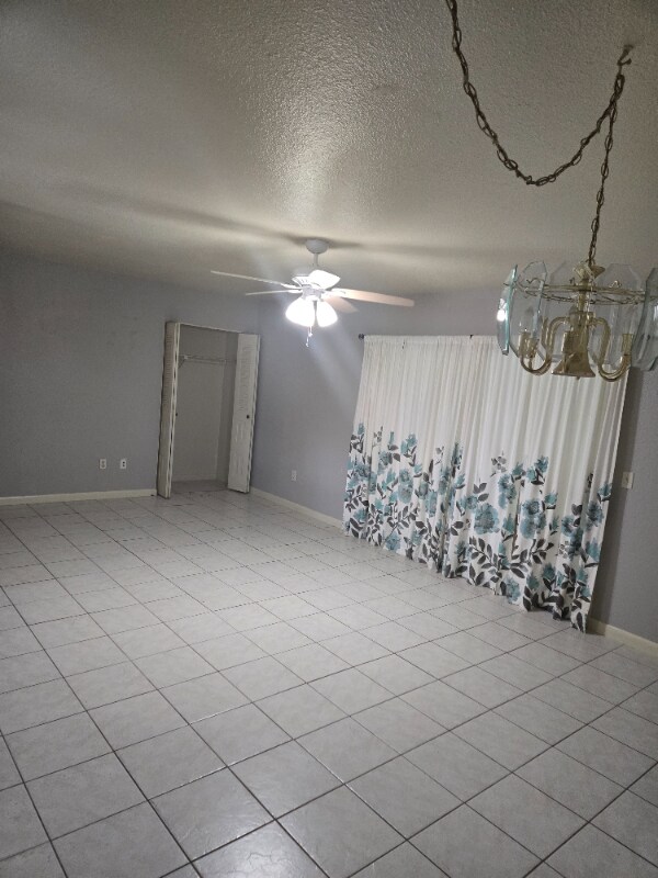 Foto del edificio - 6833 Myrtlewood Rd