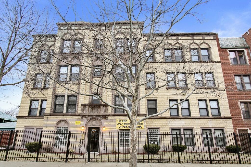 Primary Photo - 1934 E 74th St