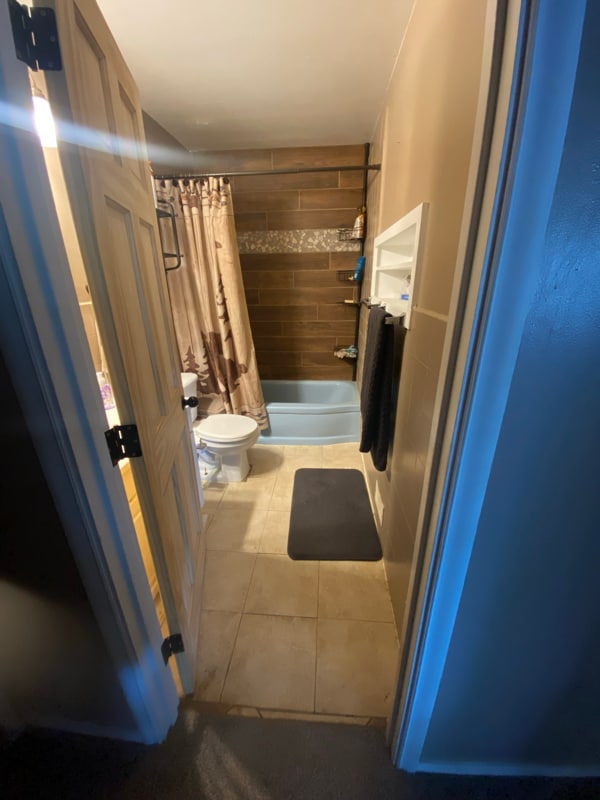 Building Photo - 909 N 7th St