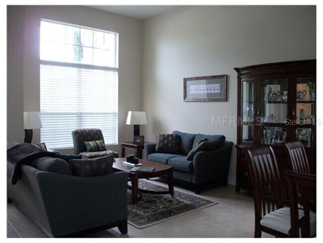 Foto del edificio - 1355 Misty Glen Ln