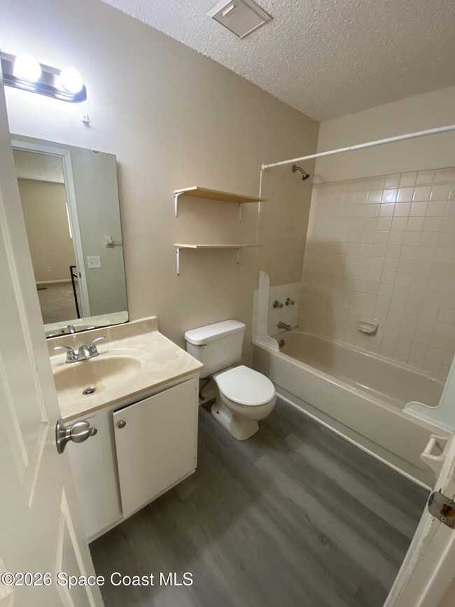 Building Photo - 4412 Overlook Dr