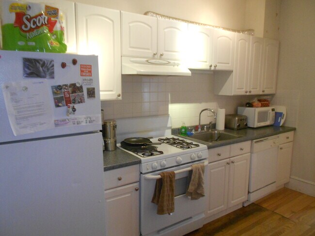 Building Photo - 58 Harvard St