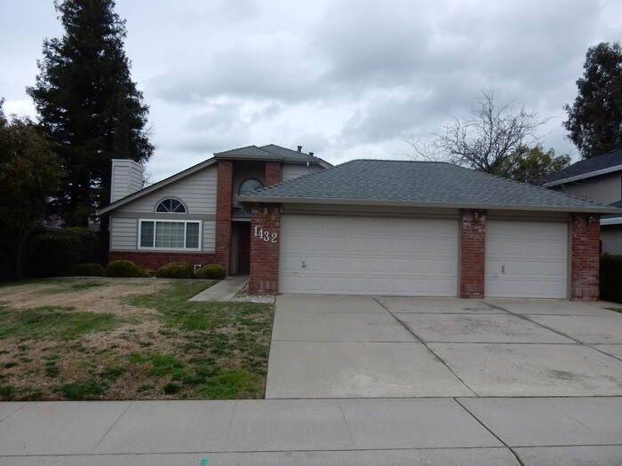 Primary Photo - 1432 Long Creek Way
