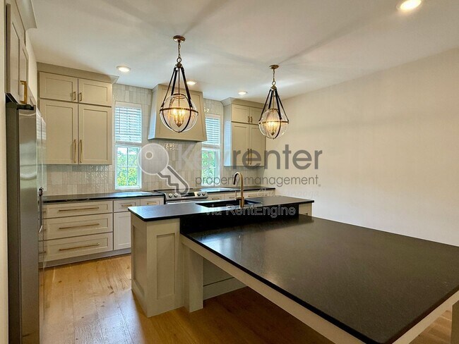Foto del edificio - 1072 Amelia Ct