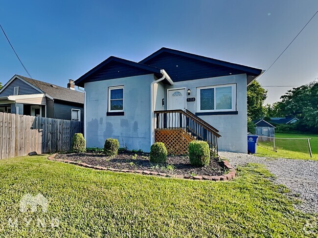 Building Photo - 524 Elwood Ave