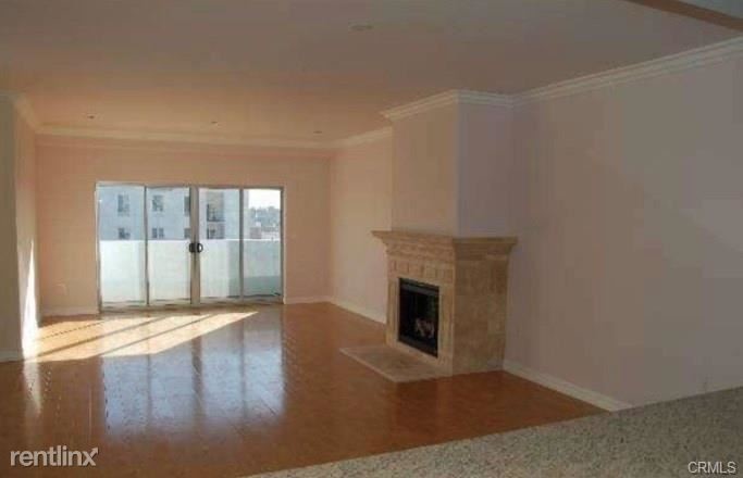 Building Photo - 709 S Manhattan Pl