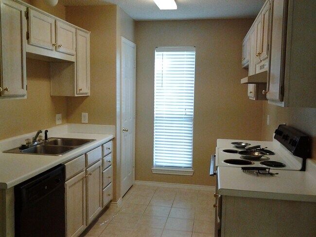 Foto del edificio - 545 Kirkland Ln