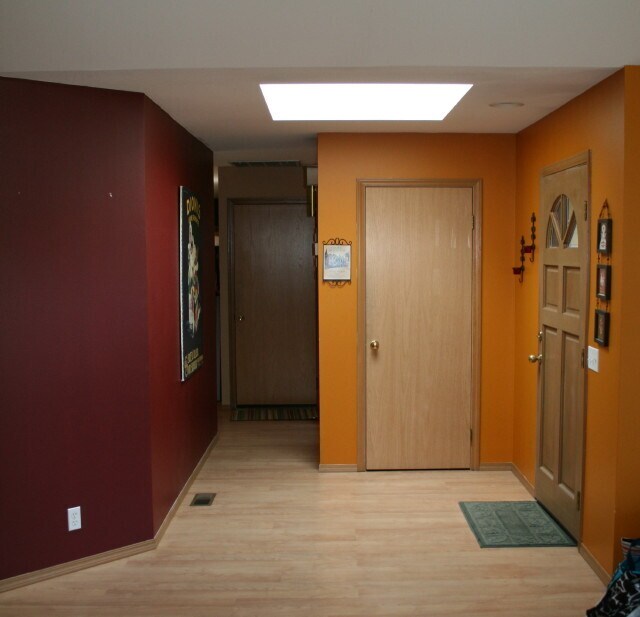 Foto del edificio - Adorable Three Bedroom Kenmore Rambler