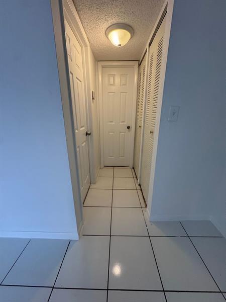 Foto del edificio - 5831 SW 36th Ct