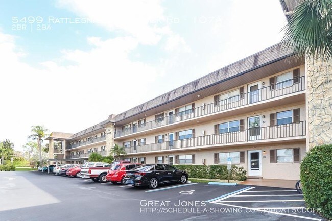 Foto del edificio - 5499 Rattlesnake Hammock Rd