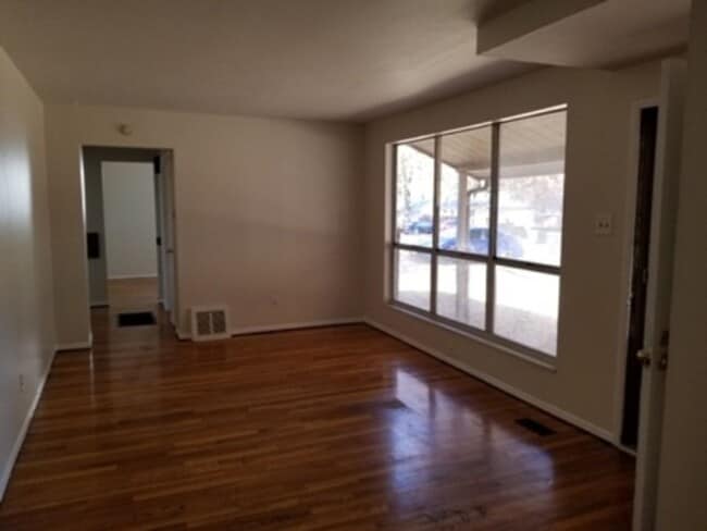Foto del edificio - House for Rent in Florissant