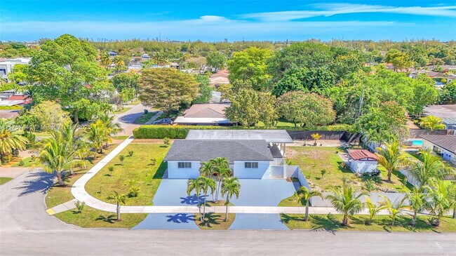 Foto del edificio - 4301 SW 85th Ave