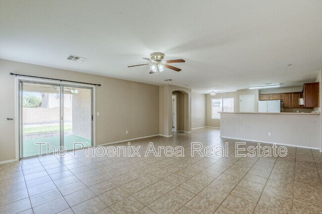 Foto del edificio - 3686 W Goldmine Mountain Dr