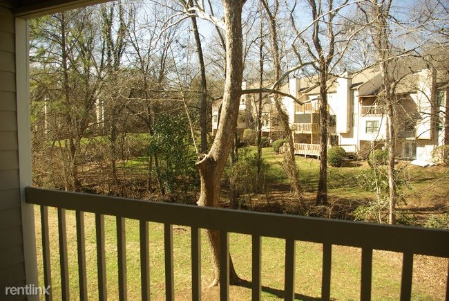 Building Photo - 3 br, 3 bath Townhome - 8328 Cricket Lake DR