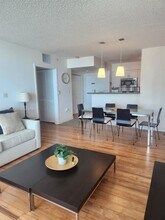 Building Photo - 1155 Brickell Bay Dr