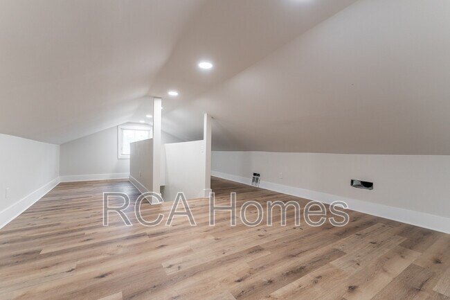 Foto del edificio - 874 Fletcher Ave