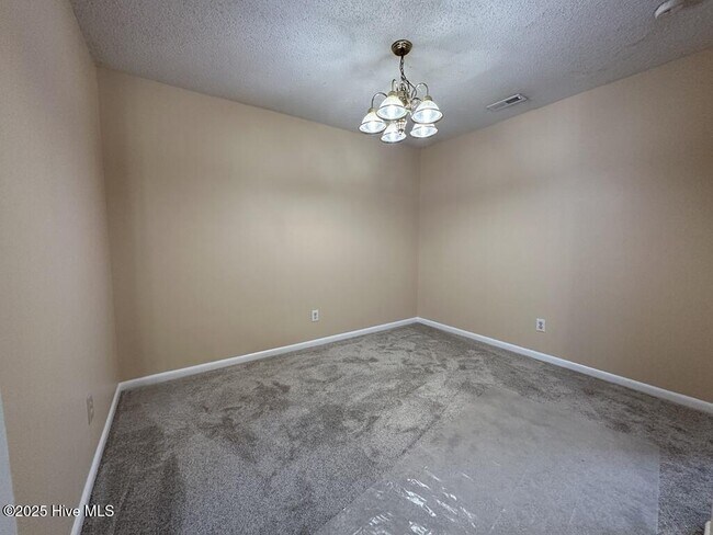 Foto del edificio - 502 Thyme Ct