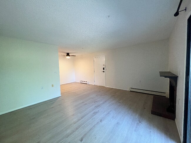 Building Photo - 3431 Stover St