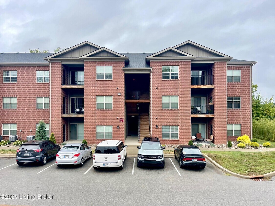 Foto principal - 8500 Westmont Dr