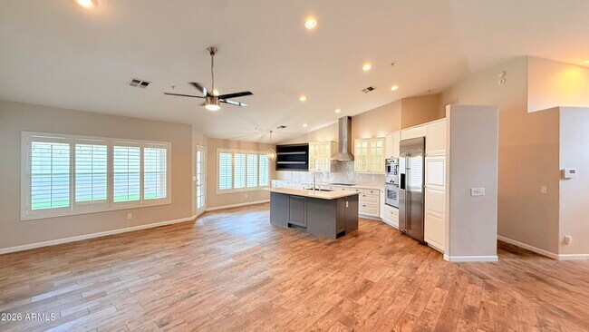 Building Photo - 9140 E Siesta Ln