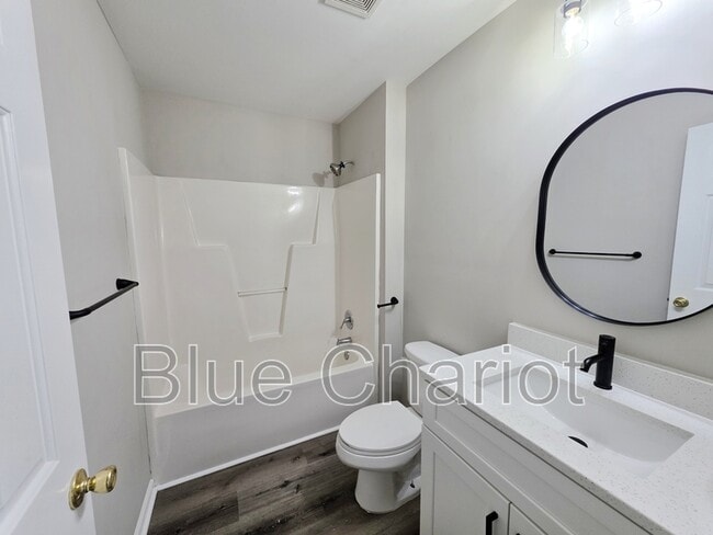 Photo - 704 Brye Street House