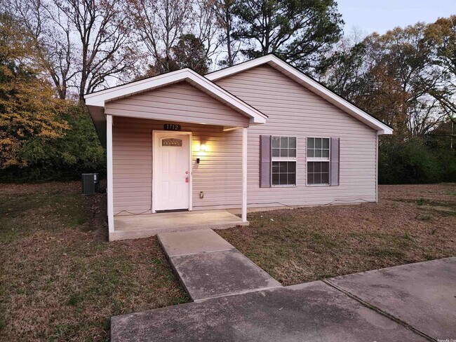 Building Photo - 1712 Dixie