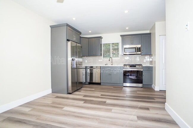 Building Photo - 3623 31st St