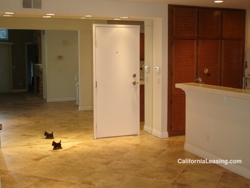 Building Photo - 23949 Arroyo Park Dr