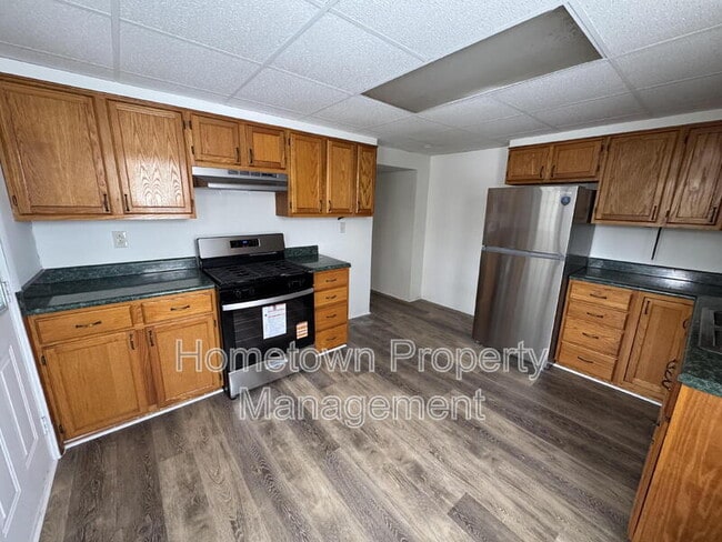 Building Photo - 1109 E Philadelphia St