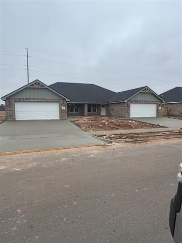 Building Photo - 333 Woodstock Ln