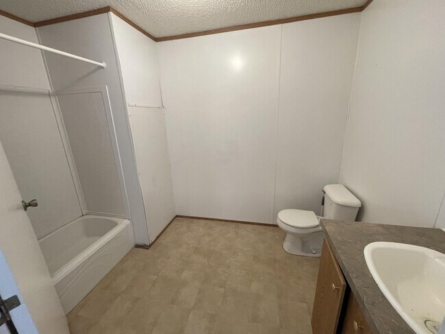 Foto del edificio - 514 35th Ave NW