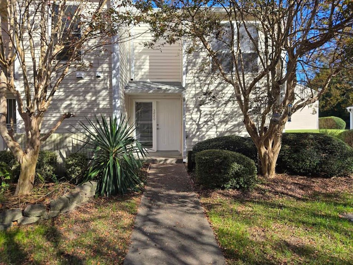 Wonderful 3 bedroom 1.5 bath Townhome in W... - Wonderful 3 bedroom 1.5 bath Townhome in W...