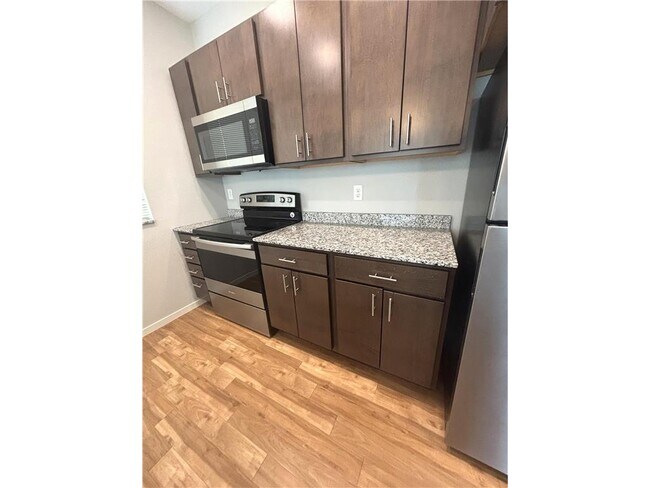 Building Photo - 1901 Pirate Dr