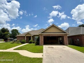 Building Photo - 212 Chevalier Blvd